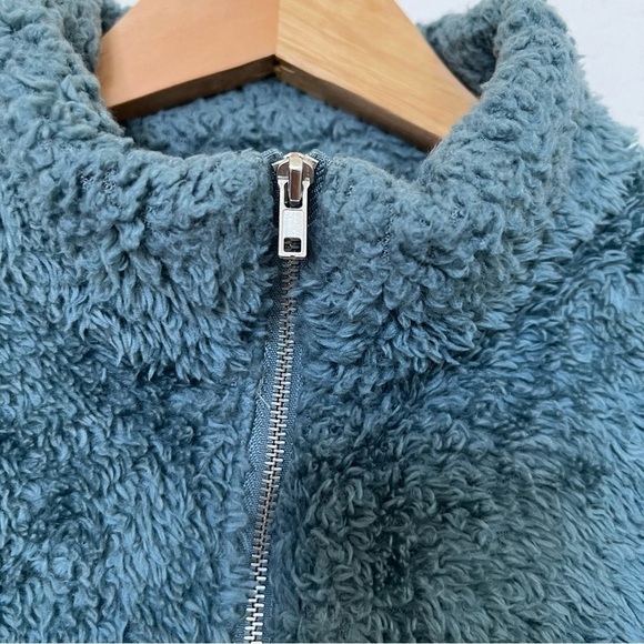 2/$30 Girls Sunset West fuzzy faux shearling teddy zip up jacket.  Teal color. - Picture 3 of 9
